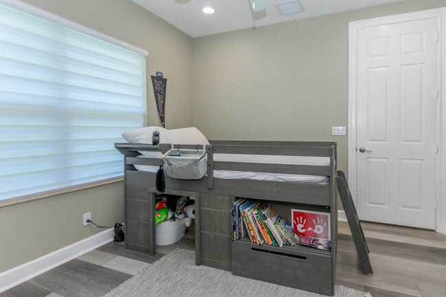 Building Photo - 4655 Cadiz Cir