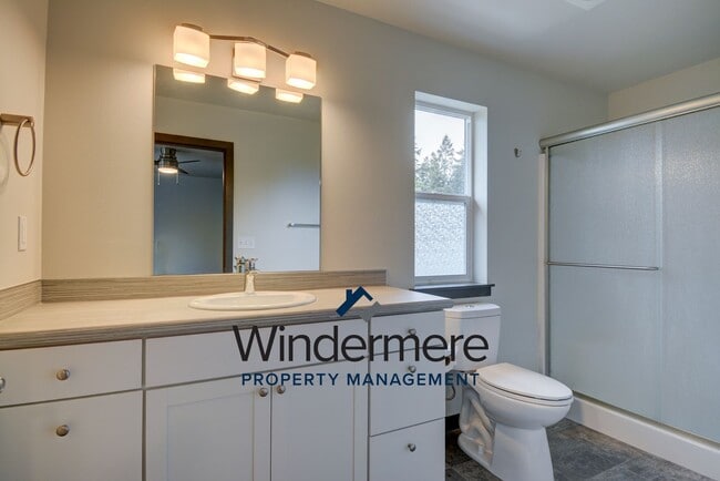 Building Photo - 3 Bed 3 Bath Home in Admirals Cove
