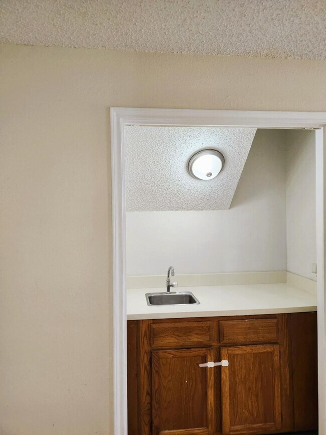 Building Photo - 5810 Twisted Pine Ct