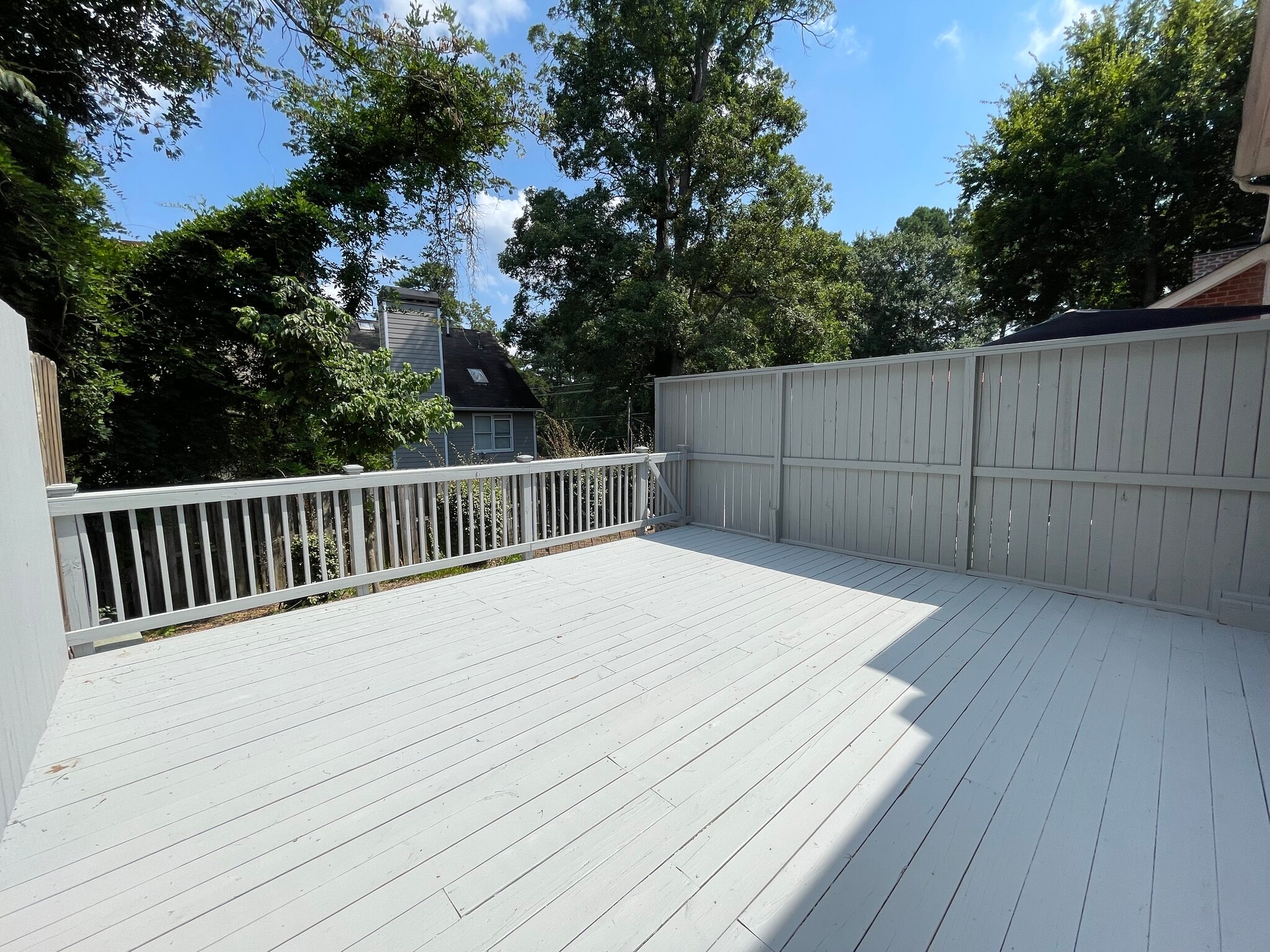 Deck - 880 Lenox Oaks Cir NE