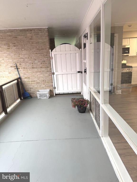 Building Photo - 7553 Spring Lake Dr