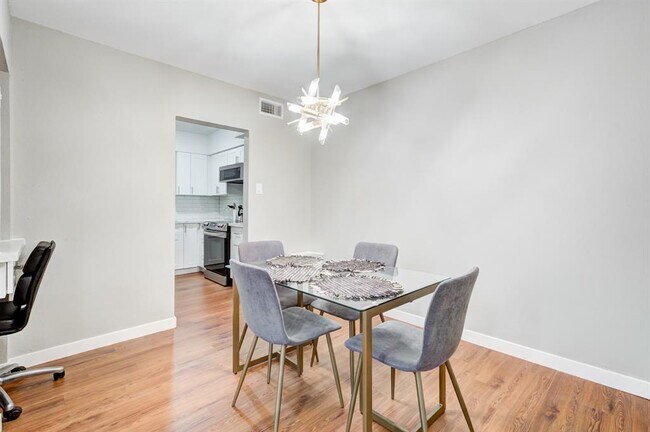 Building Photo - 2701 Bellefontaine St