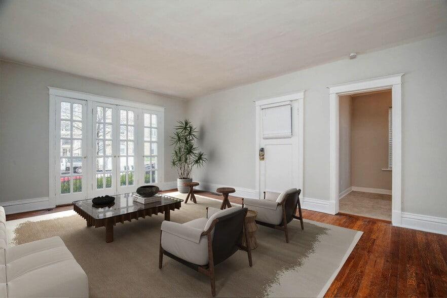 Building Photo - 738 Kingsland Ave