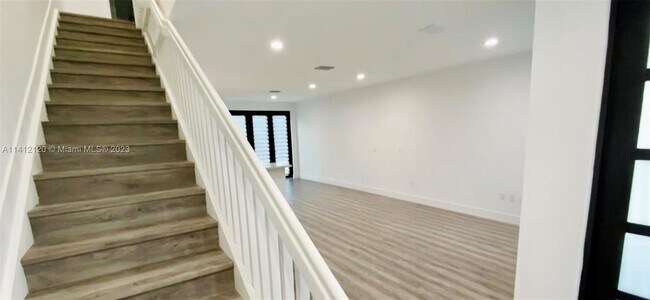 Building Photo - 2607 NW 166th St