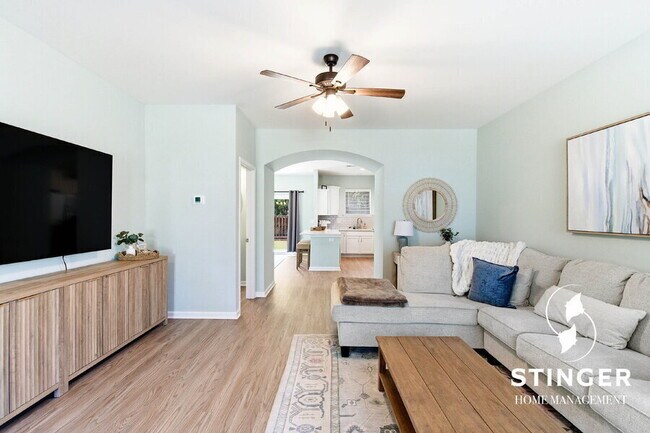 Building Photo - 9 Camp Saxton Way