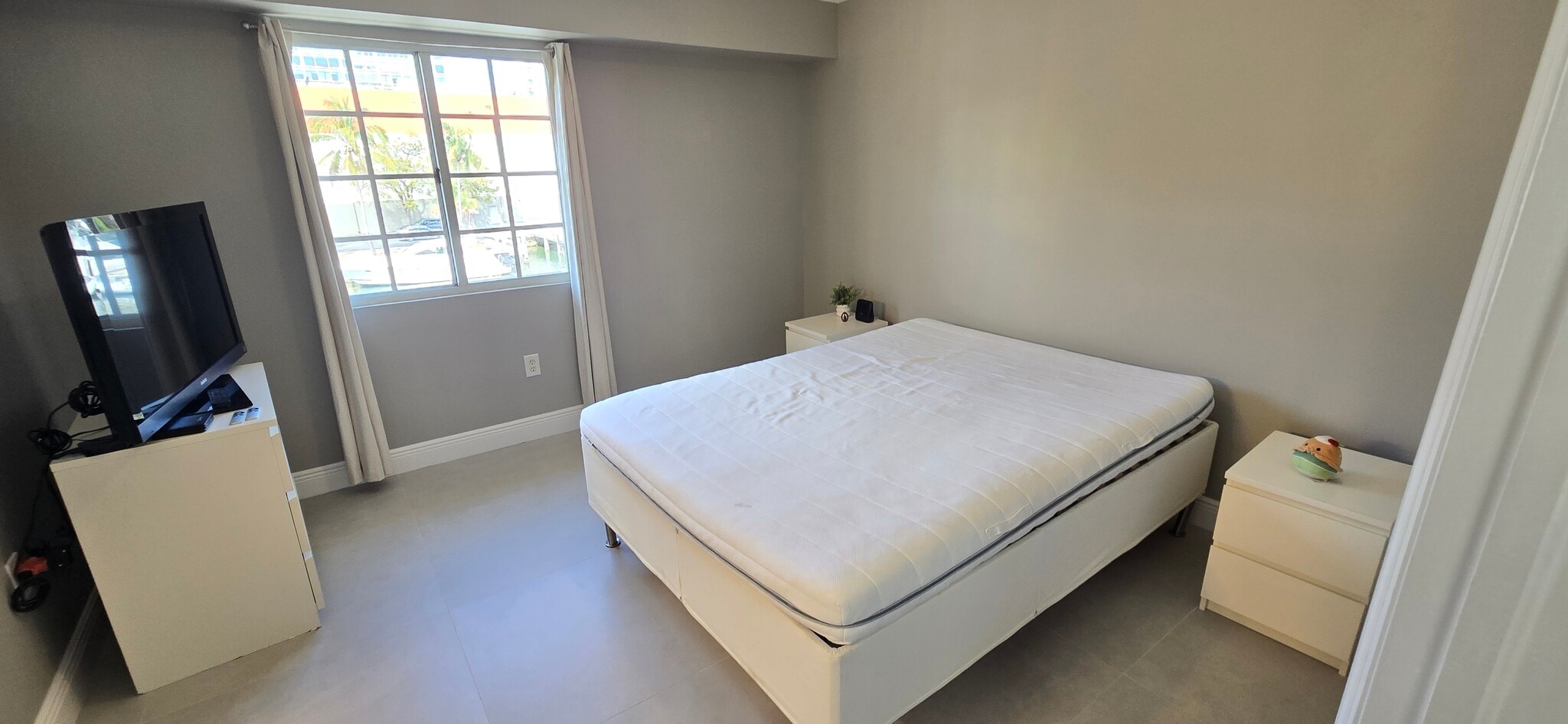 2nd bedroom - 2945 NE 185th St