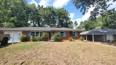 Building Photo - 890 W Marigold Ln