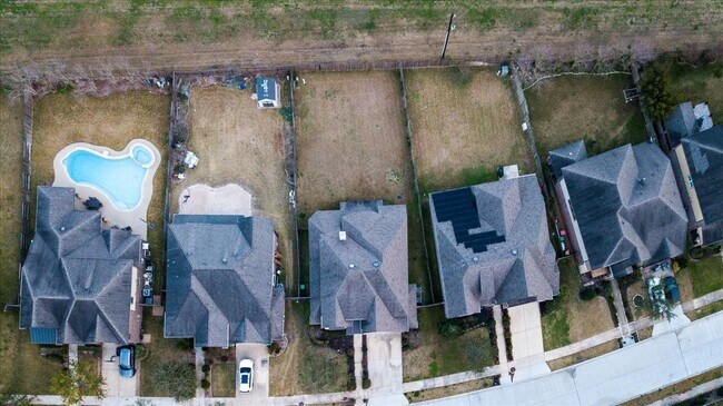 Building Photo - 2614 Orleans Way