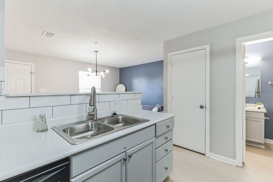 Building Photo - 3516 Carlson Bay Ct