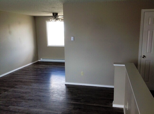 Building Photo - 1306-1308 N. Stout Rd.