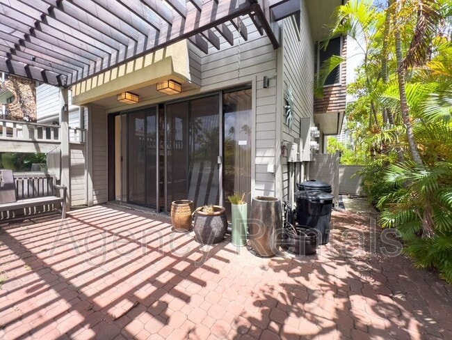 Building Photo - 123A Maunalua Ave