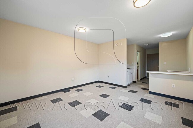 Building Photo - 51605 Springs Trail