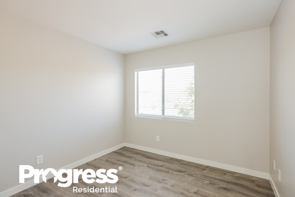 Building Photo - 3844 W Ranier Ct