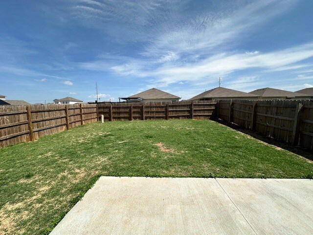 Building Photo - 11812 Annette Dr