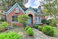 Building Photo - 309 S Columbia Dr