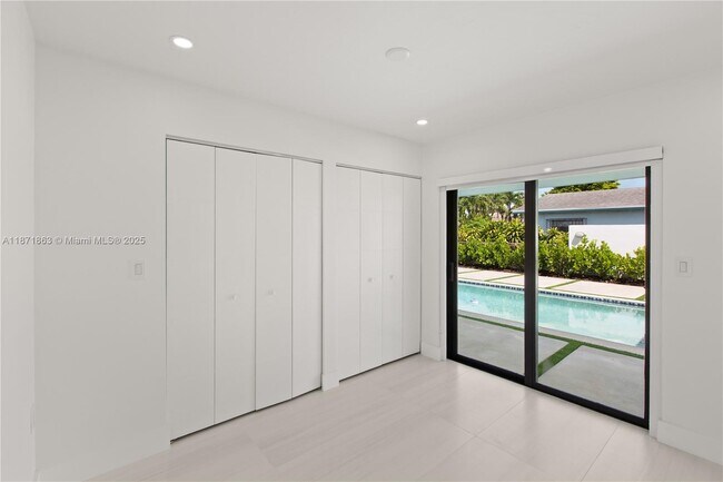 Building Photo - 6010 SW 108th Pl