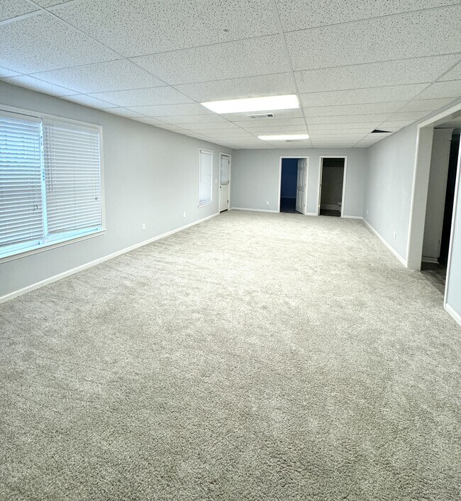 Building Photo - 125 Witheridge Dr