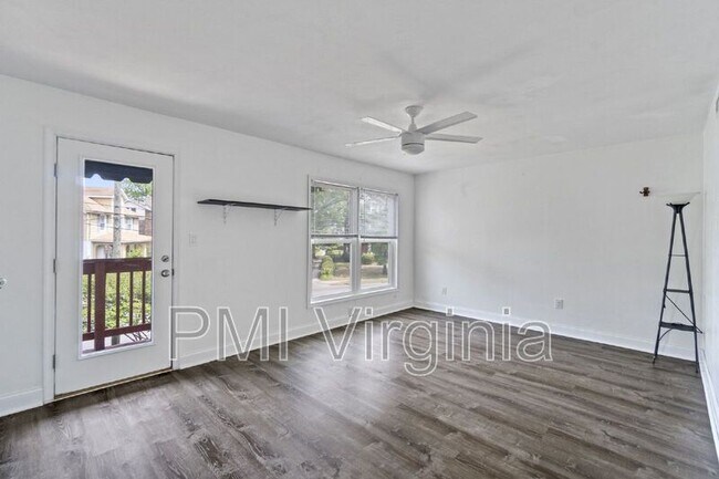 Building Photo - 1301 Hampton Blvd