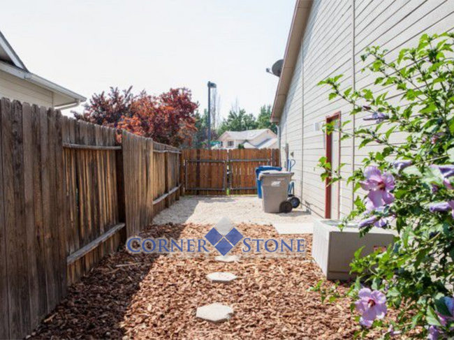 Building Photo - 12128 W Emerson Dr