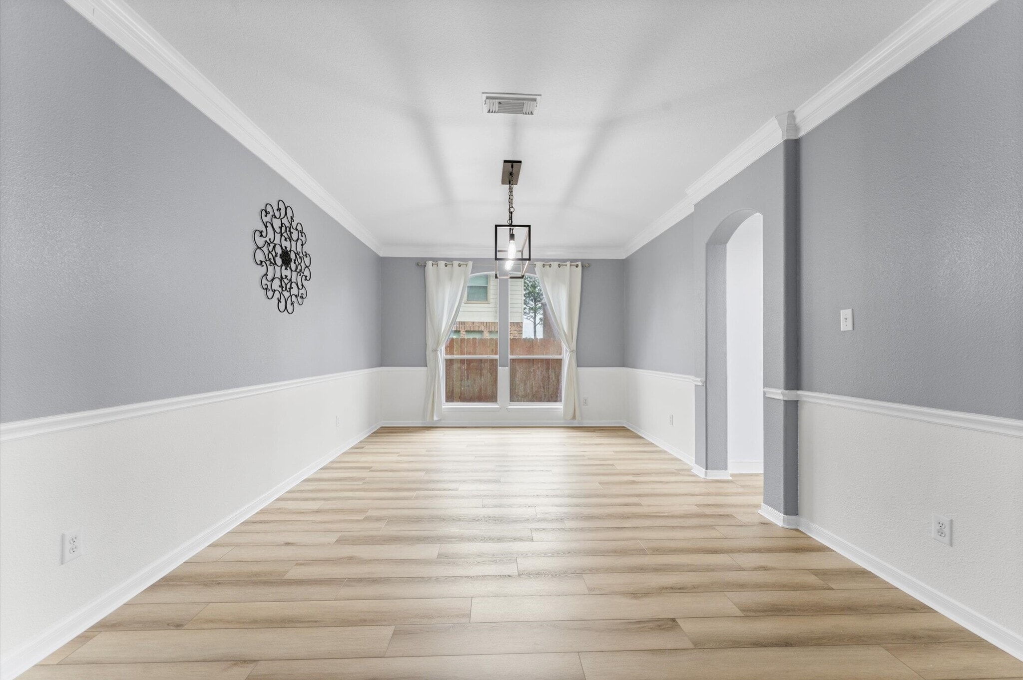 Building Photo - 13402 Great Creek Dr