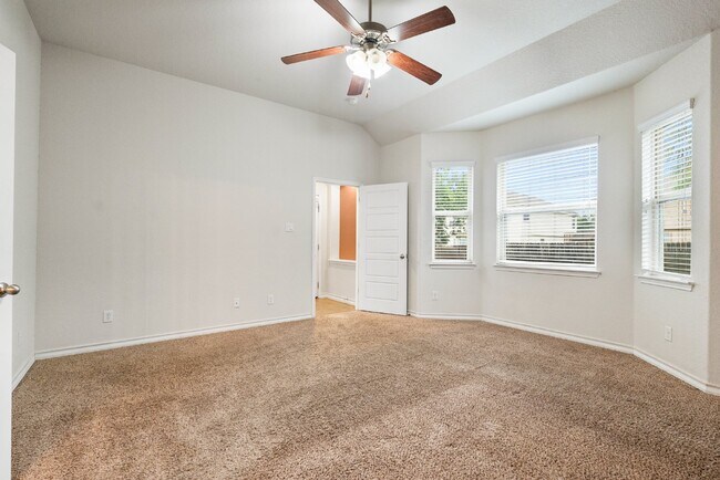 Building Photo - 412 Morgan Run