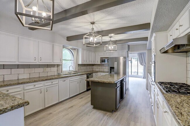 Building Photo - 1132 Fries Rd