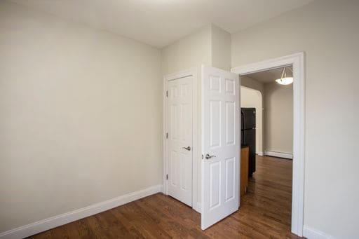 Building Photo - 251 Beacon Ave