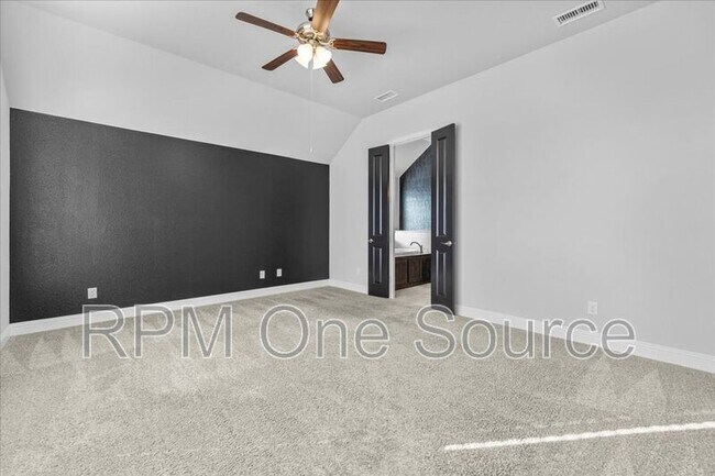 Building Photo - 6320 Starr Dr.