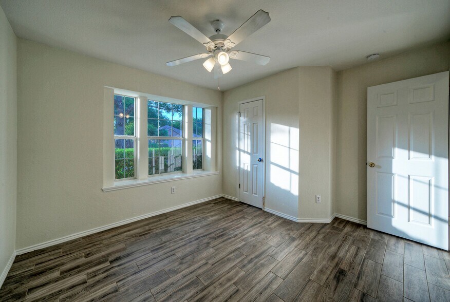 Building Photo - 12105 Rosita Ct