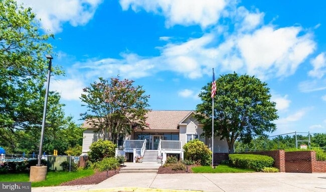 Building Photo - 6204 Redins Dr