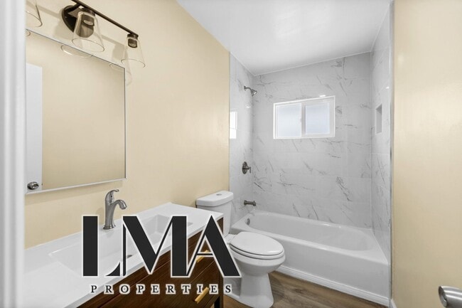 Building Photo - 4317 W 120th St