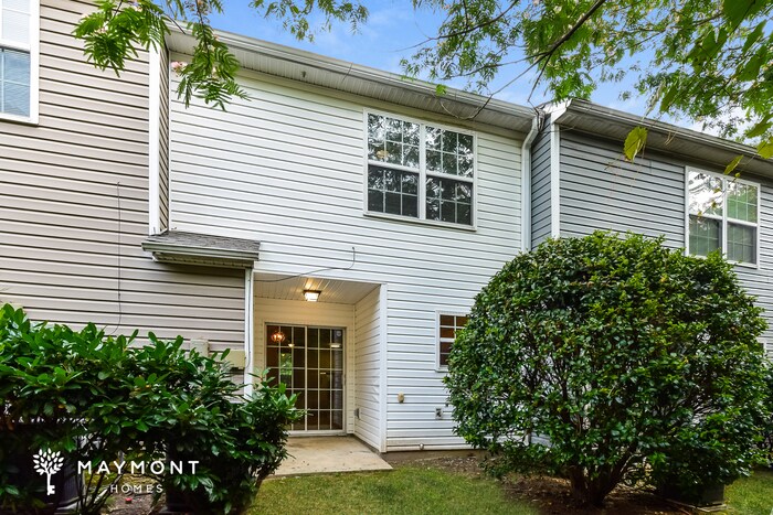 Building Photo - 731 Crestwell Cir