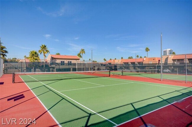 Building Photo - 4450 Sandy River Dr