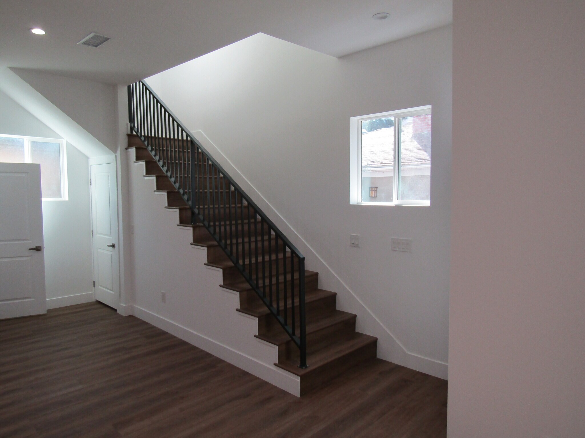 stairs - 21206 De La Osa St