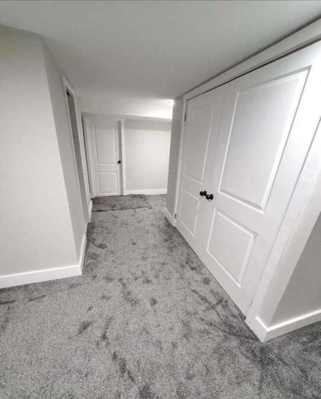 Building Photo - 5425 Catharine St