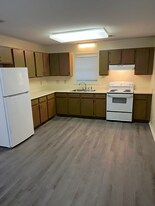 Building Photo - 212 Samaritan Dr