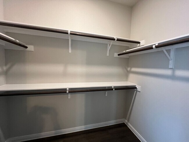 Building Photo - Luxury duplex in Seguin!