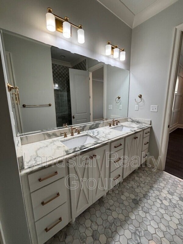 Building Photo - 6411 Moonseed St