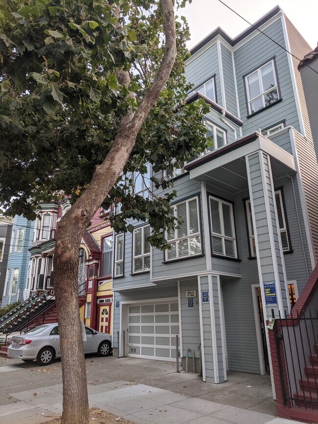 Primary Photo - 752 Shotwell Street