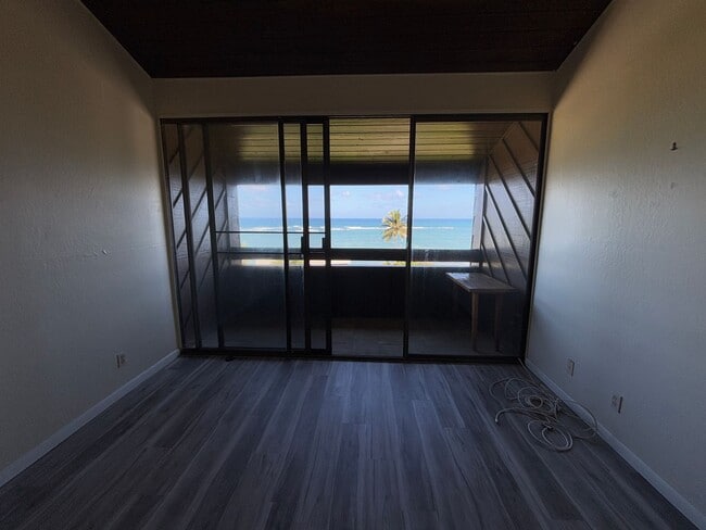 Building Photo - Makaua Village - Kaaawa - 1 Bdrm/1 Bath/1 Prkg - $2,100