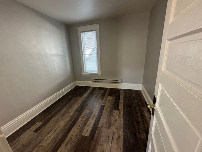 Building Photo - 1126 Jennette Ave NW