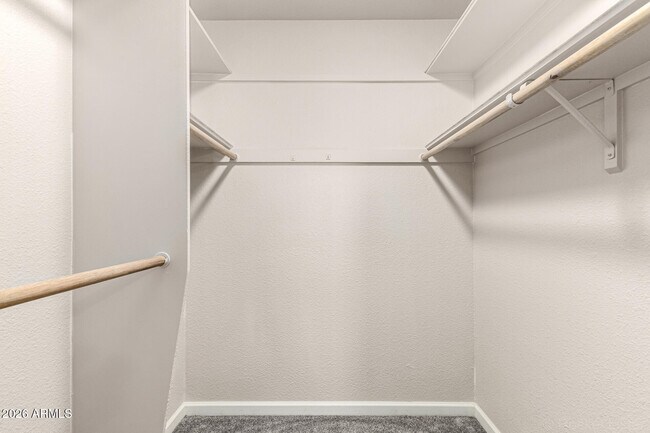 Building Photo - 2502 E Malibu Dr