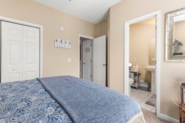 Building Photo - Victory Condominiums