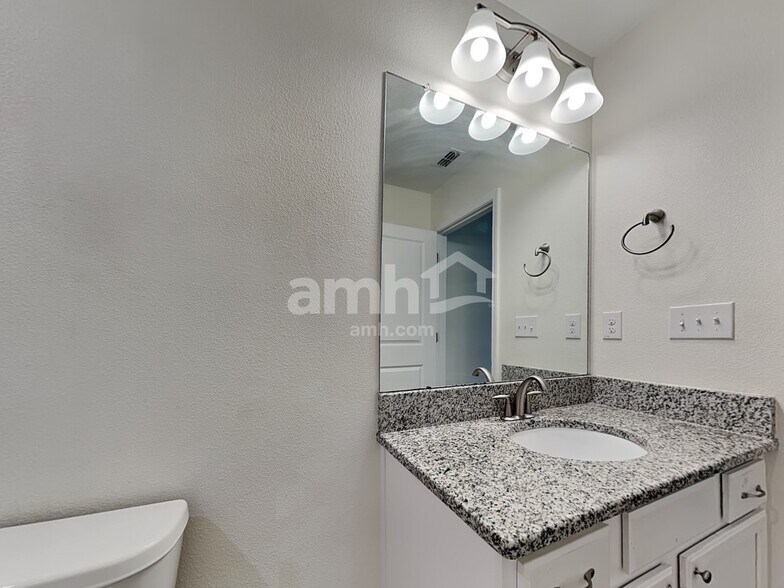 Building Photo - 4615 Reisswood Loop