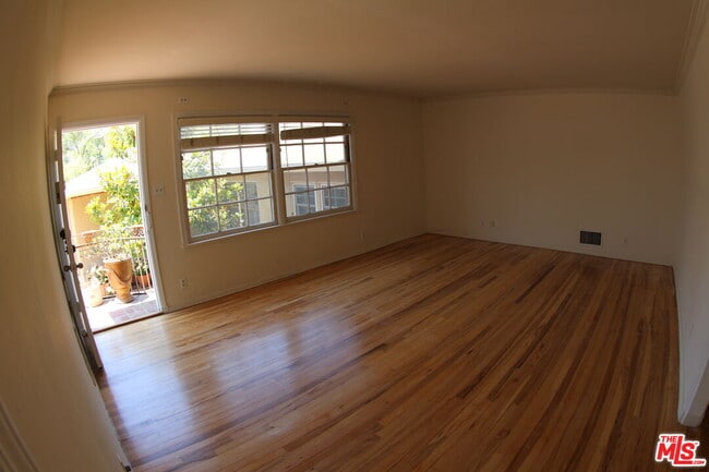 Building Photo - 1606 Glendon Ave