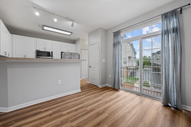 Building Photo - 556 Rhapsody Ct