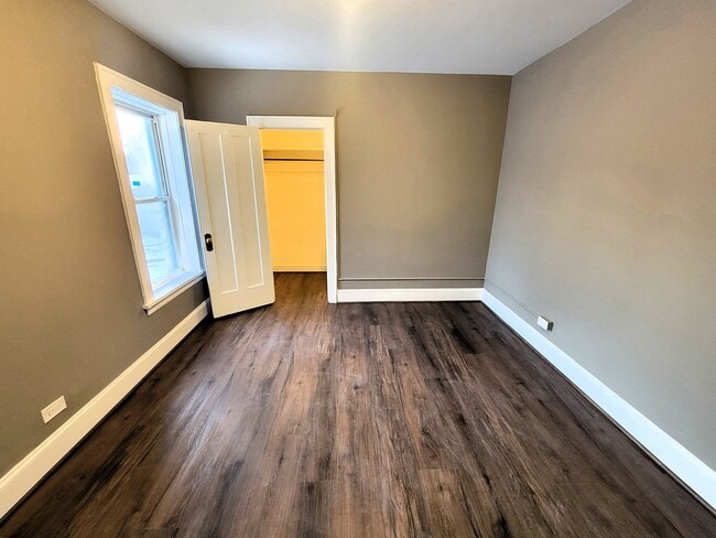 Building Photo - 1624 Washington St