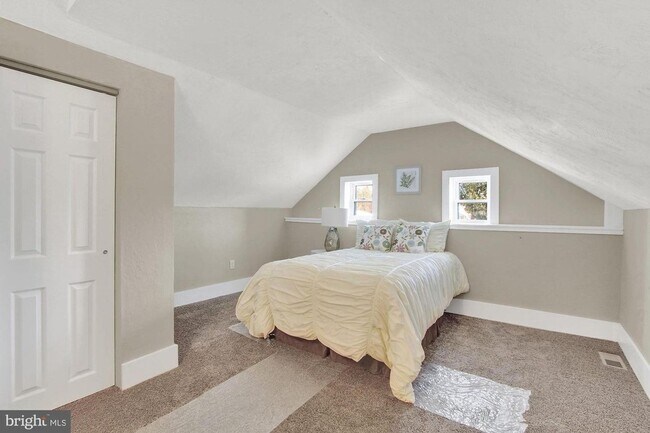 Building Photo - Charming 2 Bedroom, 1 Bath Single Family Home in Northeastern School District!!