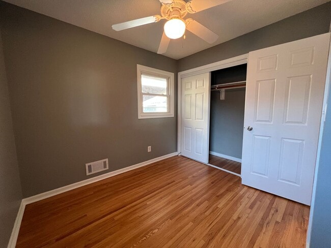 Building Photo - Single Family Home!