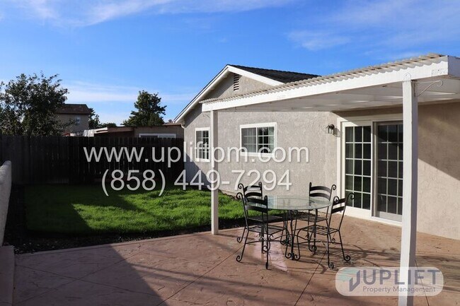 Building Photo - 8095 Jade Coast Rd